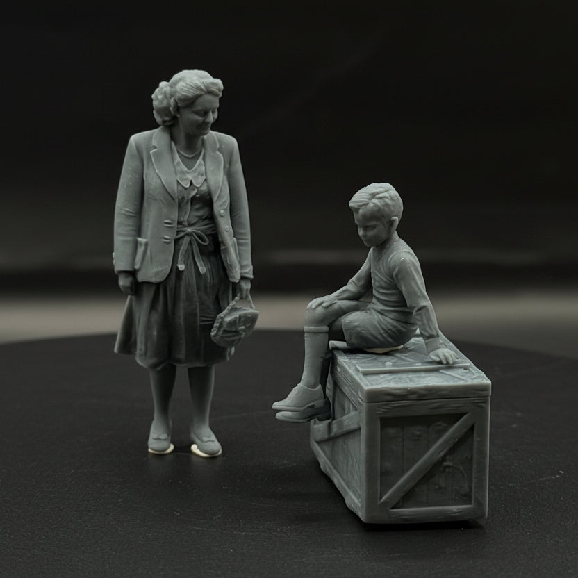 "Mother & Son" - Civilian Set 01