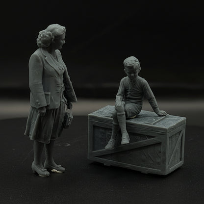"Mother & Son" - Civilian Set 01